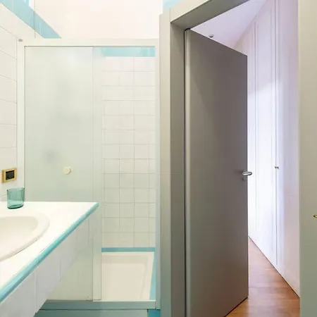 Apartment Urban Oasis Home, 6 Guests, Great Location *