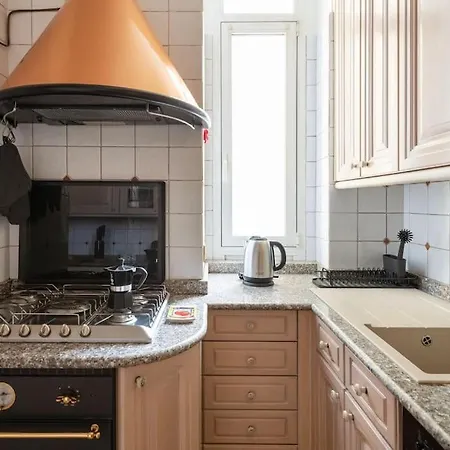 Urban Oasis Home, 6 Guests, Great Location Apartment