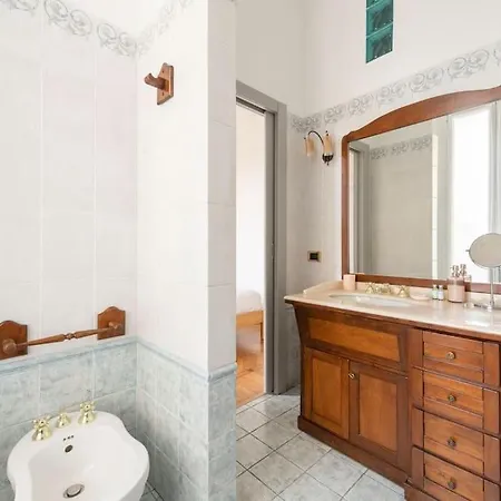 Urban Oasis Home, 6 Guests, Great Location *
