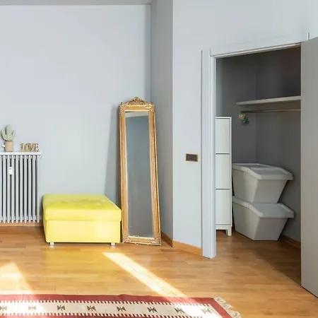 Urban Oasis Home, 6 Guests, Great Location *