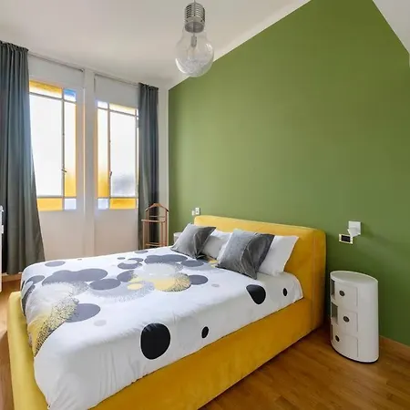 Urban Oasis Home, 6 Guests, Great Location Apartment *